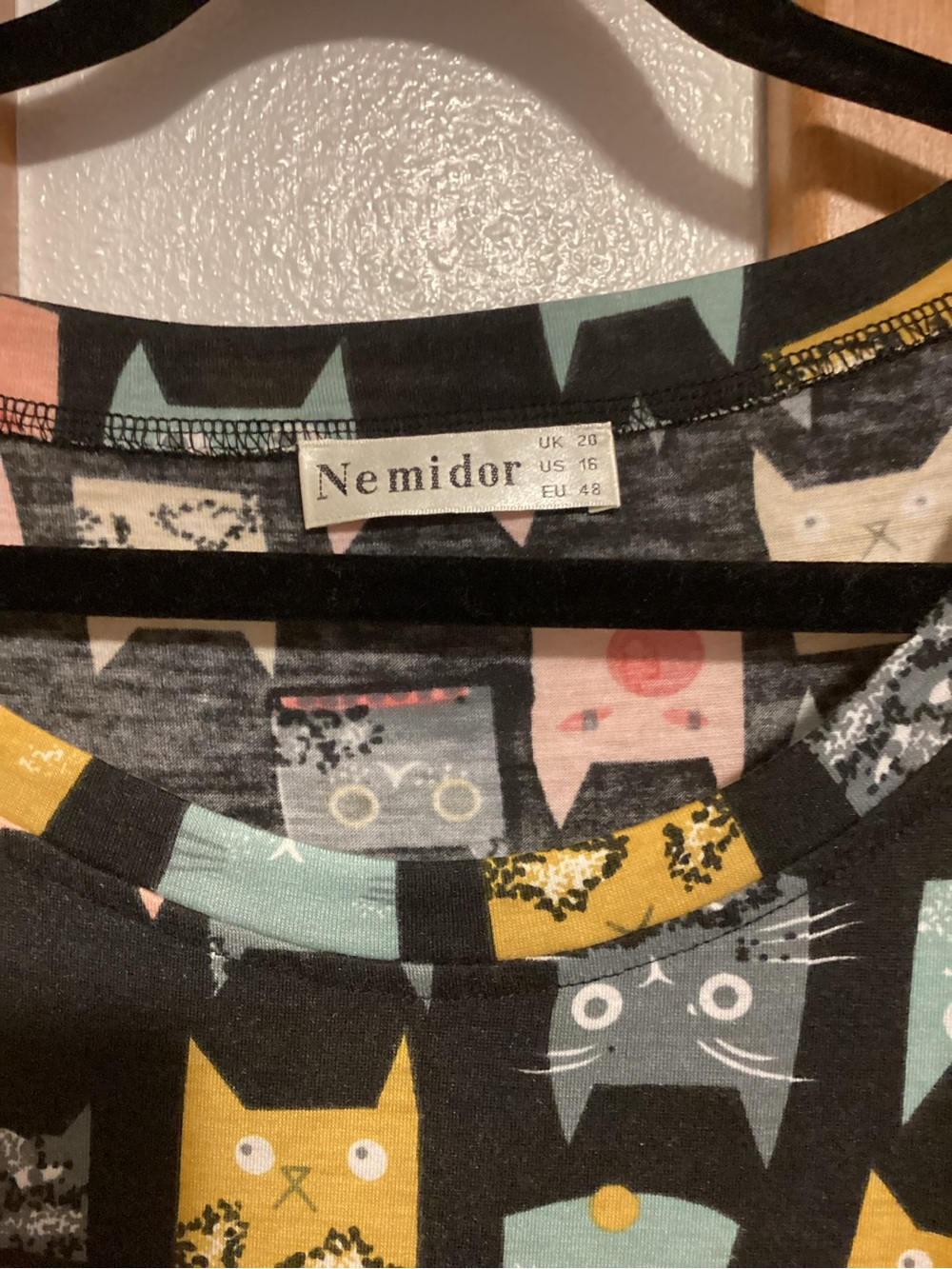 Women’s Black Midi Dress with Multicolor Cat Print, size 16 - Picture 3 of 7